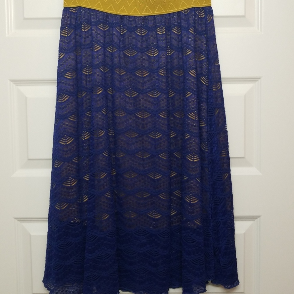 EUC LuLaRoe Lace Lola